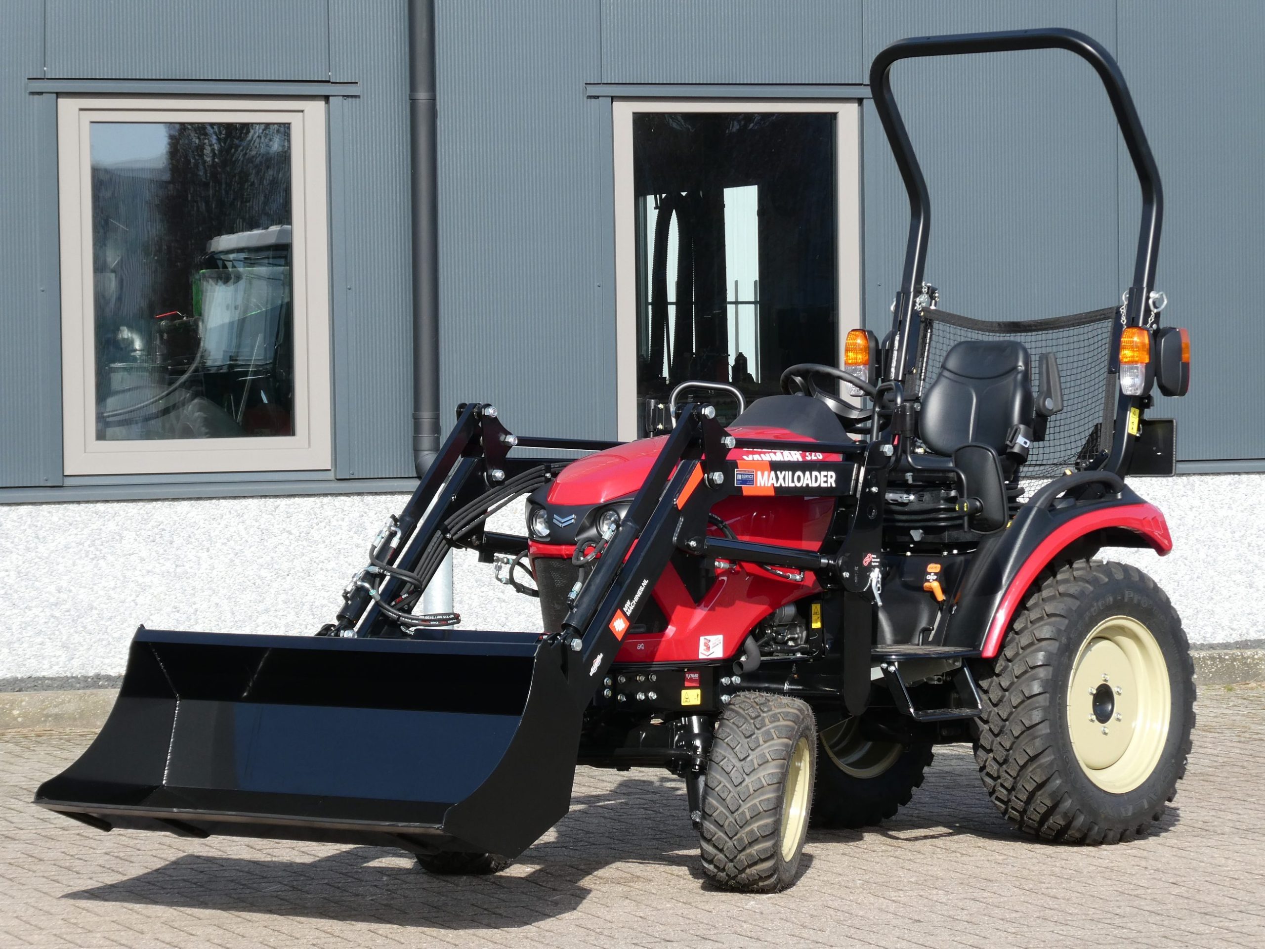 Yanmar SA326 4wd HST