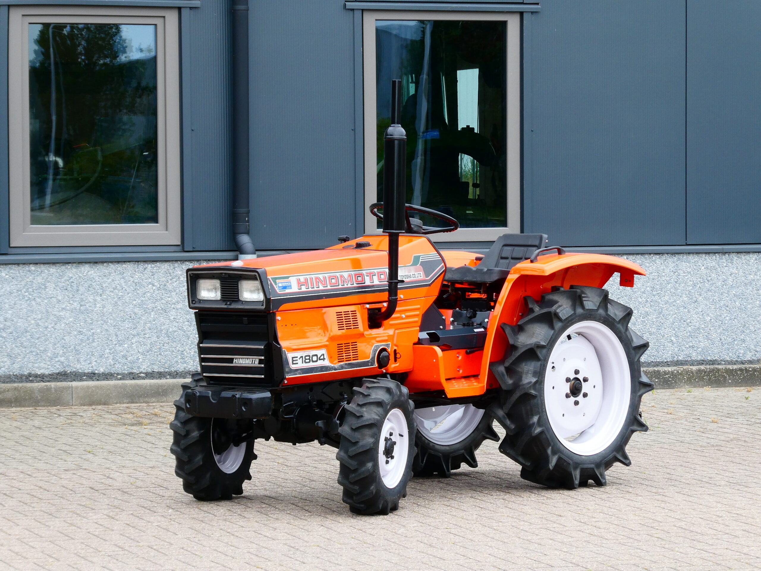Hinomoto E1804 4wd