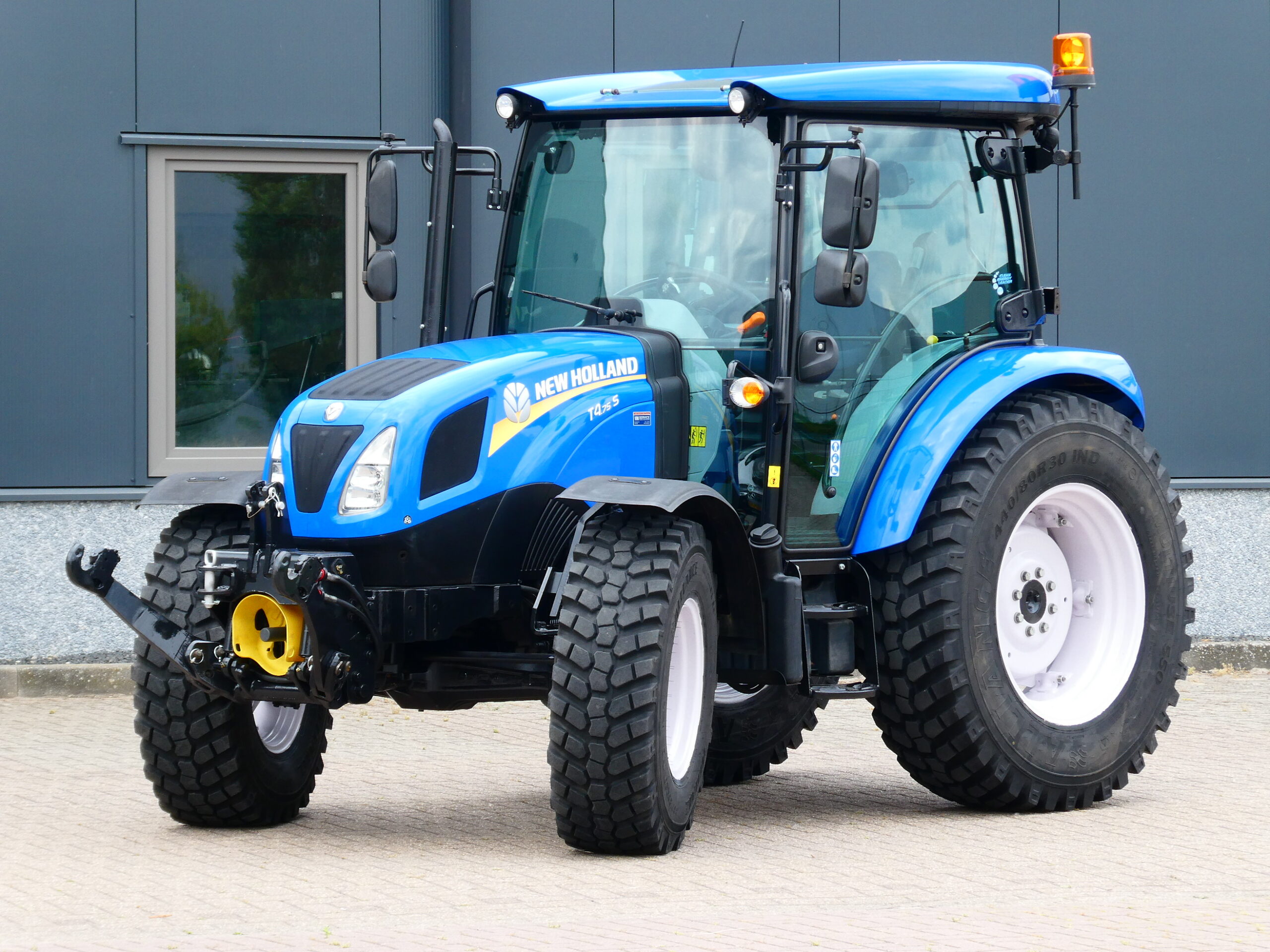 New Holland T4.75S 4wd